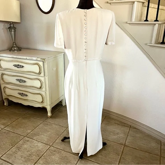 Vintage Donna Morgan Cream Women's Size 10 Embroidered White Beaded Maxi Dress - pawpointbd.com Vintage Donna Morgan Cream Women's Size 10 Embroidered White Beaded Maxi Dress - pawpointbd.com